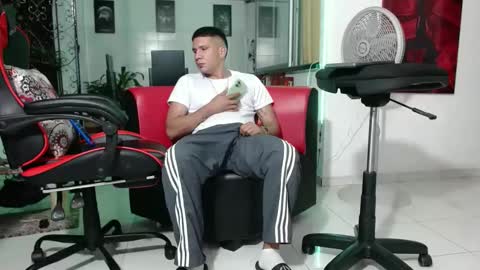 damyan_2003 online show from December 2024 12:28:02 AM