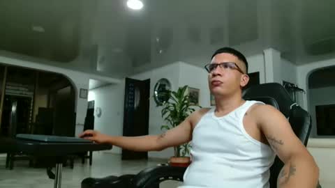 Snapshot of damyan_2003 chatting on March 2026 03:23:01 AM damyan_2003 online show from March 2026 03:23:01 AM