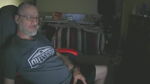 Snapshot of dan137111 chatting on April 2026 10:36:01 AM dan137111 online show from April 2026 10:36:01 AM