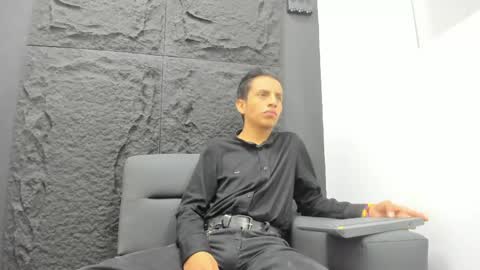 Snapshot of dan_bakerr chatting on April 2026 05:54:01 AM dan_bakerr online show from April 2026 05:54:01 AM