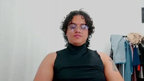 Diane Blosson online show from April 2026 12:44:01 AM