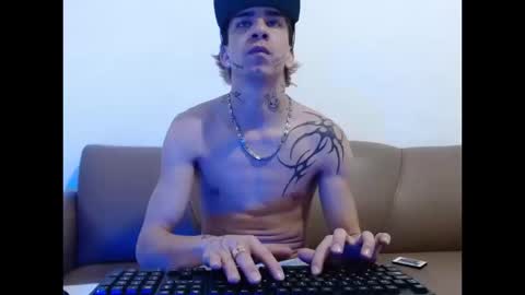 Snapshot of dan_jonson15 chatting on October 2025 01:28:01 AM dan_jonson15 online show from October 2025 01:28:01 AM
