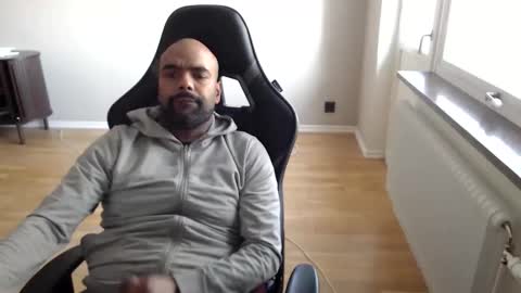 Snapshot of dan_the_man43 chatting on April 2026 03:26:02 PM dan_the_man43 online show from April 2026 03:26:02 PM