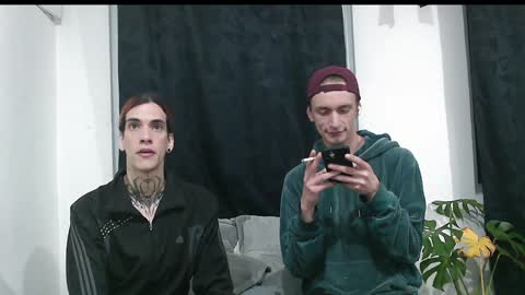 Snapshot of dan_yagami chatting on December 2024 02:02:02 AM Dan and Noah online show from December 2024 02:02:02 AM