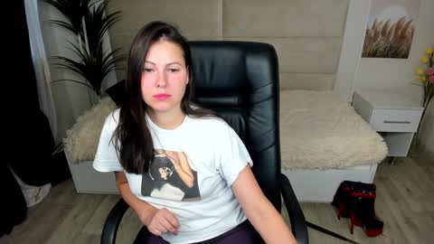 Snapshot of dana_dom chatting on January 2025 02:49:02 AM Dana Dom online show from January 2025 02:49:02 AM