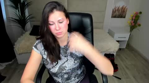 Snapshot of dana_dom chatting on January 2025 03:48:02 AM Dana Dom online show from January 2025 03:48:02 AM