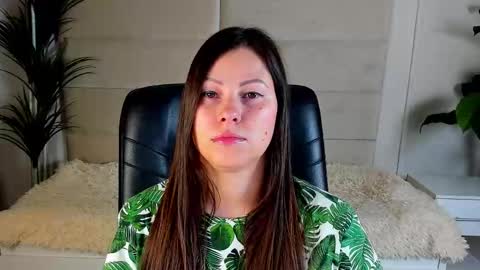 Snapshot of dana_dom chatting on November 2025 01:04:02 AM Dana Dom online show from November 2025 01:04:02 AM