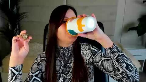 Snapshot of dana_dom chatting on November 2025 02:00:02 AM Dana Dom online show from November 2025 02:00:02 AM