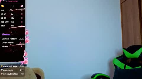 Snapshot of dana_ebony_ chatting on October 2025 06:17:01 PM Danna  online show from October 2025 06:17:01 PM