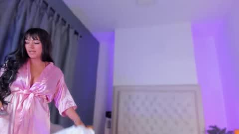 Dana online show from February 2025 11:06:02 AM