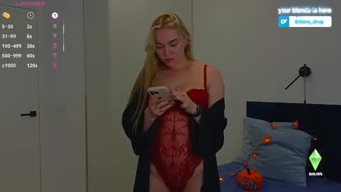 Dana online show from October 2025 06:41:02 PM