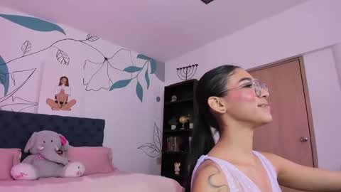 Snapshot of dana_paula chatting on October 2025 01:53:02 PM dana_paula online show from October 2025 01:53:02 PM