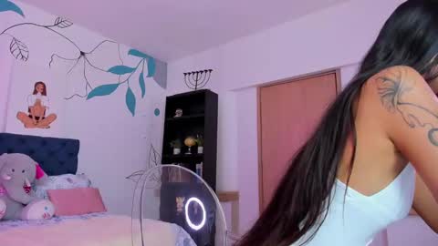 Snapshot of dana_paula chatting on October 2025 11:44:02 AM dana_paula online show from October 2025 11:44:02 AM