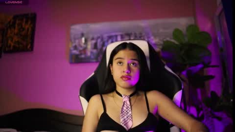 danaa_rouse online show from December 2025 09:21:02 PM