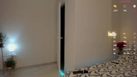 Dana online show from September 2025 08:46:01 PM