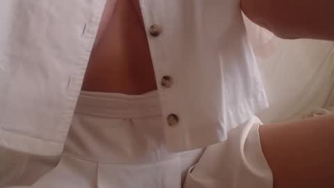 Daniella online show from November 2025 10:27:01 AM