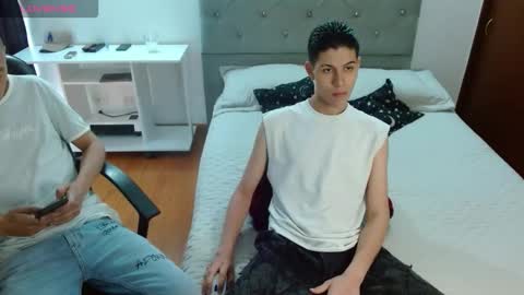 Snapshot of dandythomas chatting on October 2025 06:29:01 PM DANDY THOMAS    angeloo 666 online show from October 2025 06:29:01 PM