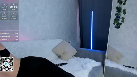 Bella online show from December 2024 01:26:01 AM