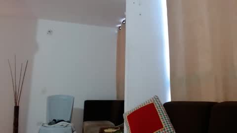 Ela and Santi online show from January 2025 09:19:01 PM