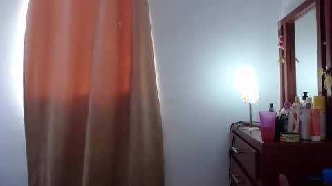 Ela and Santi online show from September 2025 05:23:02 PM