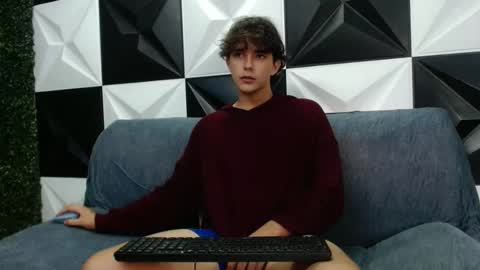 dani_cumboy online show from December 2024 01:58:02 AM