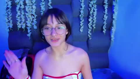 Snapshot of dani_dream chatting on July 2026 03:32:02 PM dani_dream online show from July 2026 03:32:02 PM