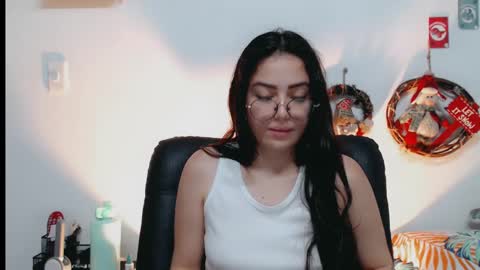 Snapshot of dani_jocelyn chatting on December 2024 08:03:02 PM dani y jocelyn online show from December 2024 08:03:02 PM