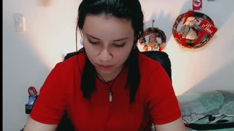 Snapshot of dani_jocelyn chatting on December 2024 11:31:02 PM dani y jocelyn online show from December 2024 11:31:02 PM
