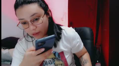 Snapshot of dani_jocelyn chatting on January 2025 06:34:02 PM dani y jocelyn online show from January 2025 06:34:02 PM