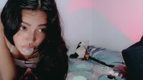 Snapshot of dani_jocelyn chatting on February 2025 09:58:01 PM dani y jocelyn online show from February 2025 09:58:01 PM