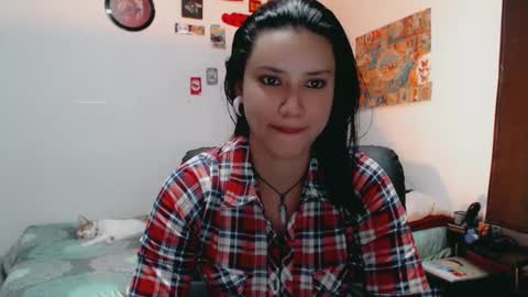 Snapshot of dani_jocelyn chatting on March 2025 08:50:02 PM dani y jocelyn online show from March 2025 08:50:02 PM