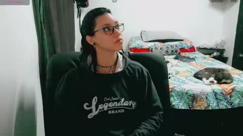 Snapshot of dani_jocelyn chatting on September 2025 06:43:02 PM dani y jocelyn online show from September 2025 06:43:02 PM