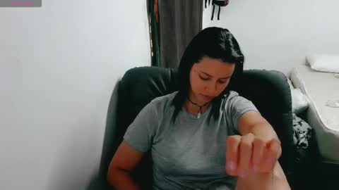 Snapshot of dani_jocelyn chatting on October 2025 08:31:01 PM dani y jocelyn online show from October 2025 08:31:01 PM