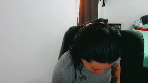 Snapshot of dani_jocelyn chatting on November 2025 06:42:02 PM dani y jocelyn online show from November 2025 06:42:02 PM