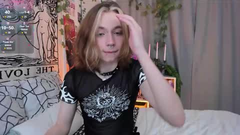 Daniel online show from November 2025 08:07:01 PM