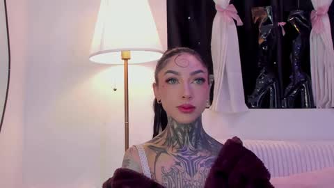 Dani online show from December 2025 12:38:02 AM