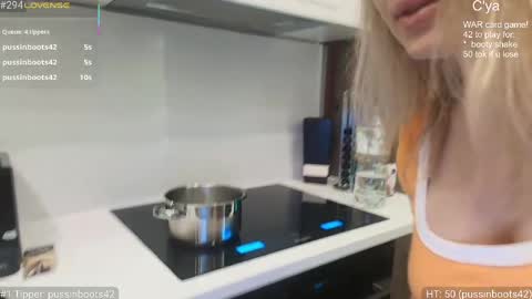 Snapshot of daniangel_web chatting on May 2026 07:00:02 PM daniangel_web online show from May 2026 07:00:02 PM