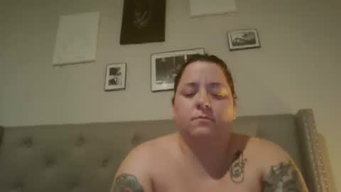 Snapshot of danidegrade chatting on December 2024 10:05:02 AM danidegrade online show from December 2024 10:05:02 AM