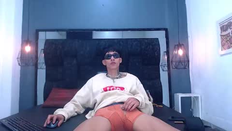 Snapshot of daniel_delux_ chatting on October 2025 03:12:01 PM Daniel Delux online show from October 2025 03:12:01 PM