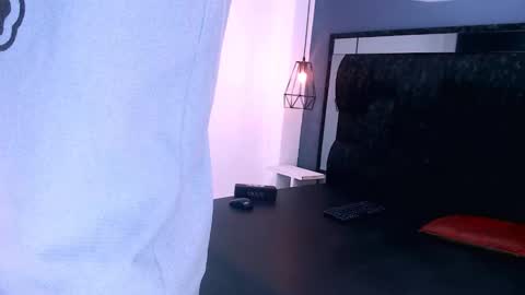 Snapshot of daniel_delux_ chatting on October 2025 12:17:02 PM Daniel Delux online show from October 2025 12:17:02 PM