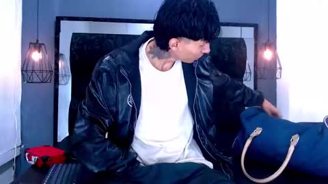 Snapshot of daniel_delux_ chatting on December 2025 11:08:02 AM Daniel Delux online show from December 2025 11:08:02 AM