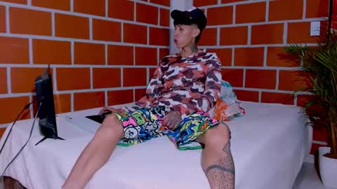 Snapshot of daniel_deluxx chatting on July 2026 01:10:02 AM daniel_deluxx online show from July 2026 01:10:02 AM