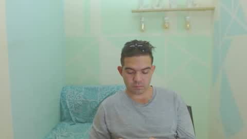 Daniel y olivia online show from November 2025 10:43:02 PM