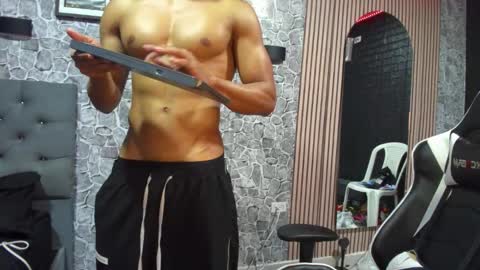 Snapshot of daniel_leconte chatting on October 2025 06:58:01 AM daniel_leconte online show from October 2025 06:58:01 AM