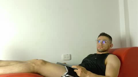 Snapshot of daniel_ova chatting on December 2025 11:26:02 AM Sexy Dani online show from December 2025 11:26:02 AM