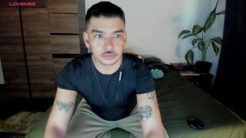 Snapshot of daniel_vianchi chatting on November 2025 08:25:02 PM Dani online show from November 2025 08:25:02 PM