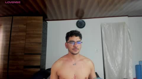 Snapshot of daniel_vianchi chatting on March 2026 05:02:01 PM Dani online show from March 2026 05:02:01 PM