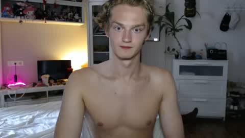 Snapshot of daniel_yumm chatting on July 2026 03:26:02 PM Daniel online show from July 2026 03:26:02 PM