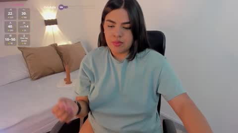 D A N I online show from December 2025 02:51:02 AM