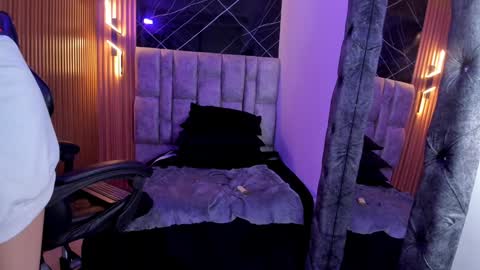 Snapshot of daniela_dl chatting on January 2025 06:03:02 PM Daniela online show from January 2025 06:03:02 PM